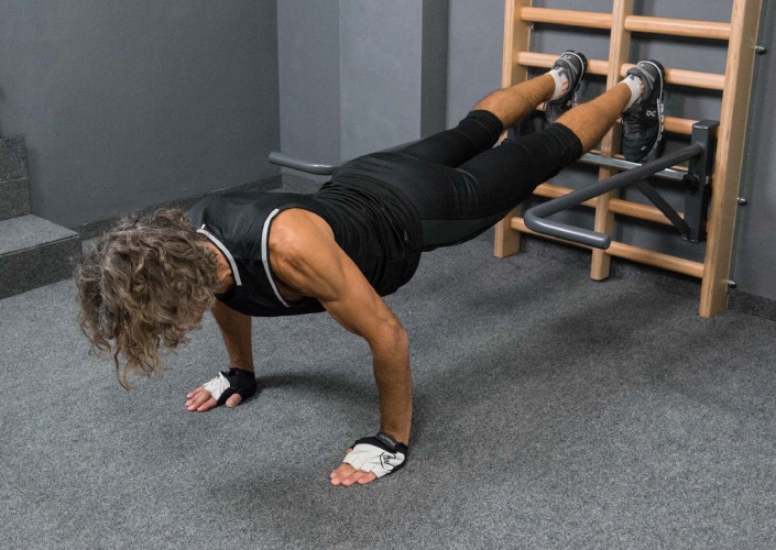 liegestuetz_beine-erhoeht-1