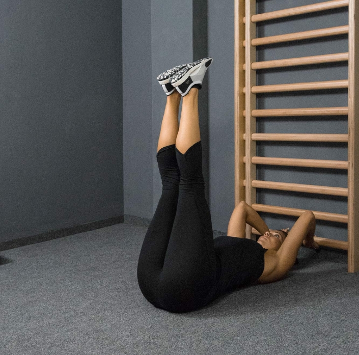 gerades_beinheben_rueckenlage-1_caro