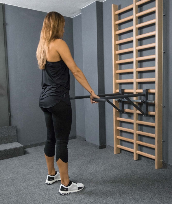 tiefe_kniebeuge-1_caro_srgb