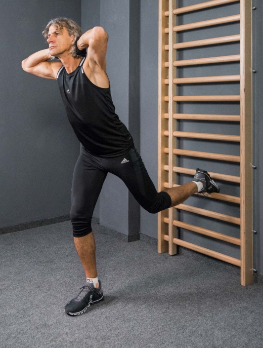 ausfallschritt-sprossenwand-1