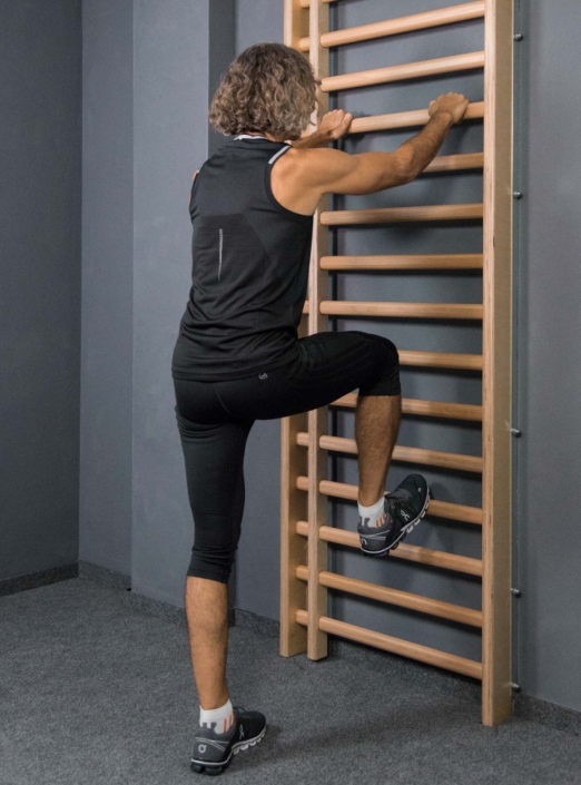 sprossenwand-steigen-1