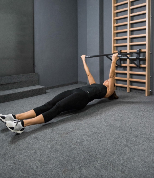 umgekehrter-liegestuetz-beine-gestreckt-ug-1